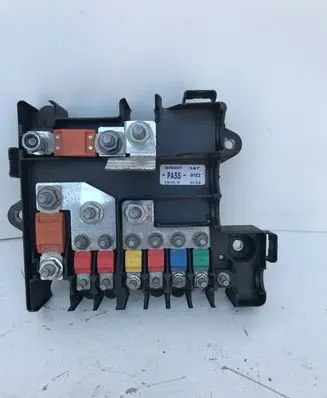 Iveco Daily 6th gen Battery relay fuse 5801585977