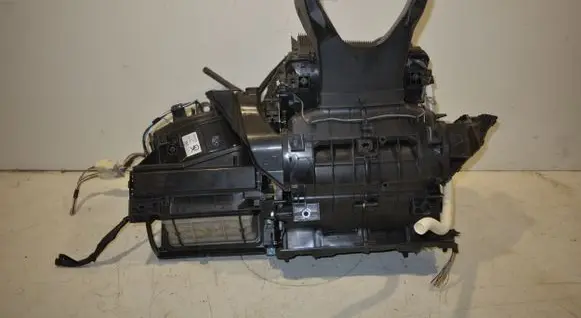 Toyota Verso Interior heater climate box assembly 8701002g52