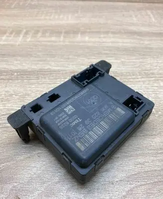 Mercedes-Benz Sprinter W906 Door control unit/module A9068203926 00005228