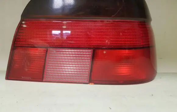 BMW 5 E39 Rear/tail lights 8358032