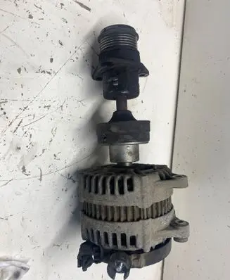 Ford Mondeo MK IV Generator/alternator 6G9N10300UD 0121615008