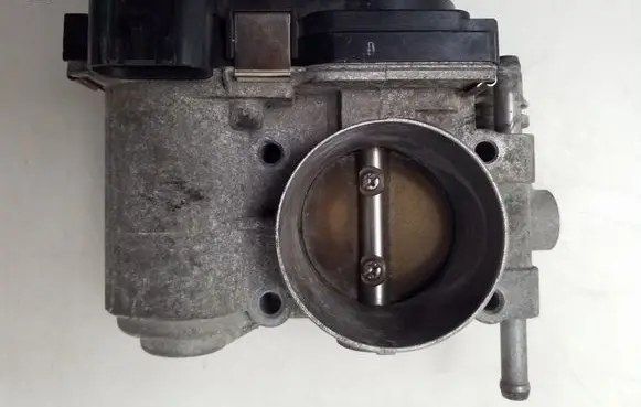 Opel Astra H Throttle valve 055559227