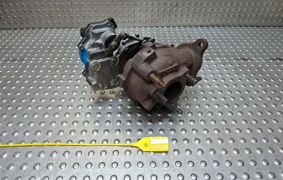 Toyota Yaris Turbo S27725374 172010N042