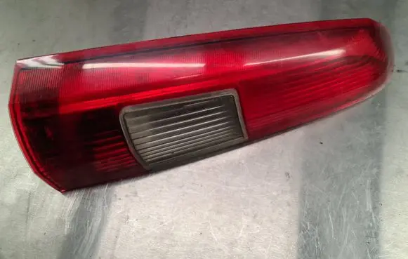 Volvo V70 Rear/tail lights 9154493