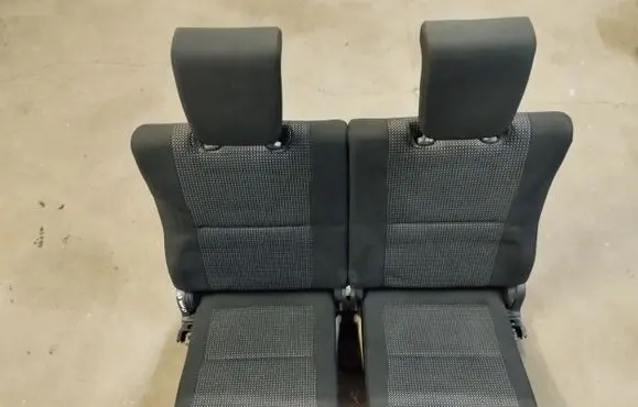 Toyota Corolla Verso AR10 Third row seats 