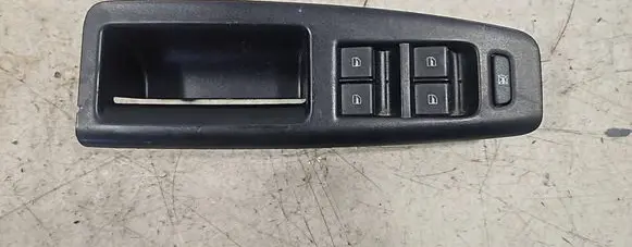 Volkswagen Polo IV 9N3 Electric window control switch 6Q1867171F