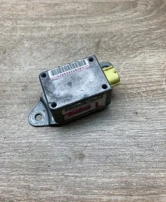 Subaru Forester SG Airbag deployment crash/impact sensor 98235SA010 2523001821