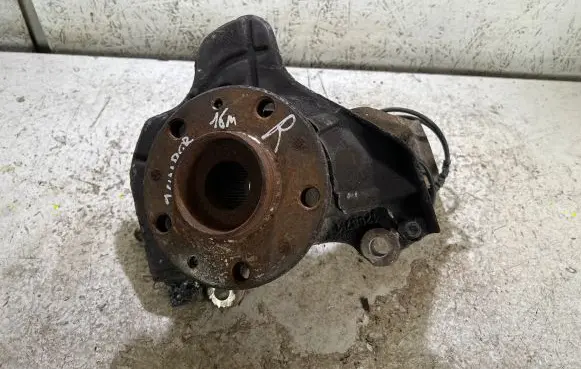 Citroen Jumper Front wheel hub 01374766080