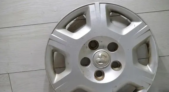 Fiat Freemont R16 wheel hub/cap/trim 1BG69TRMA