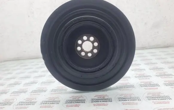 Audi Q7 4L Crankshaft pulley 079105251F