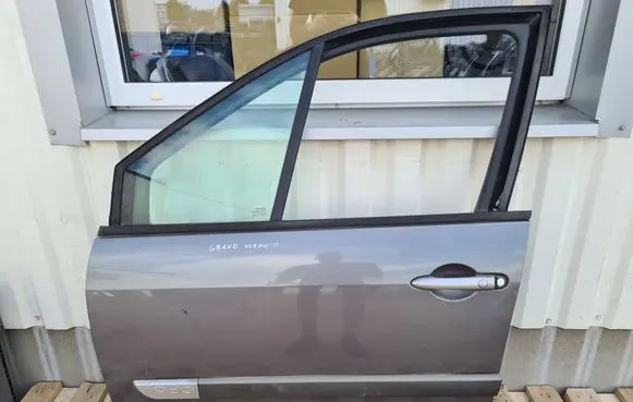 Renault Scenic II - Grand scenic II Front door