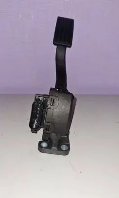 Ford Focus Accelerator throttle pedal 4M519F836AH 6PV00864101