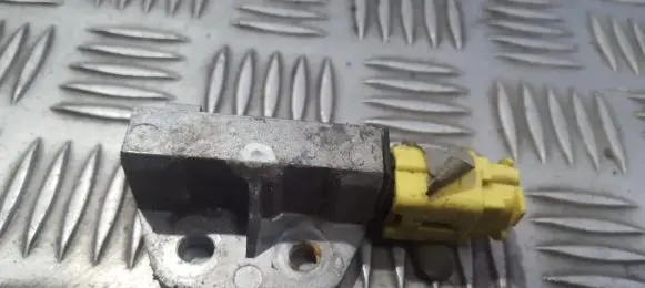 Nissan X-Trail T30 Airbag deployment crash/impact sensor
