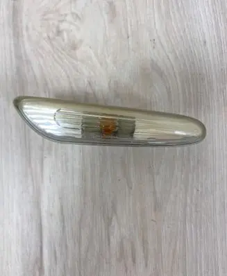 BMW 5 E60 E61 Front fender indicator light 7165741 286616
