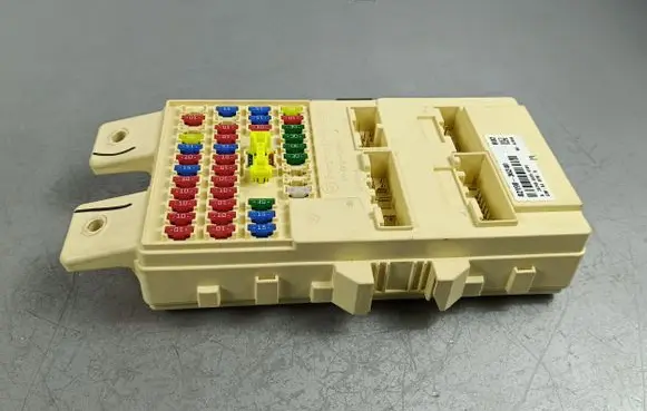 SsangYong Rexton Fuse module 8219036240