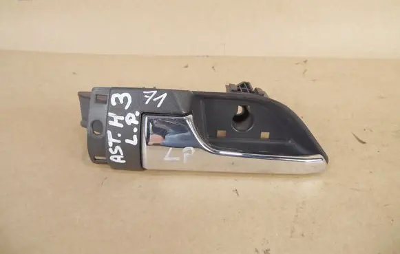 Opel Astra H Front door interior handle