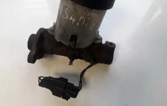 Mazda 626 Master brake cylinder