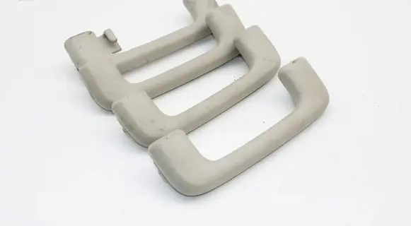 Mitsubishi Outlander A set of handles for the ceiling 