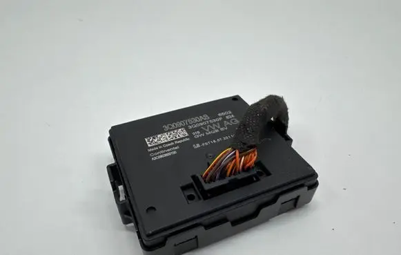 Skoda Superb B8 (3V) Gateway control module 3Q0907530AS 3Q0907530F A3C0903600150