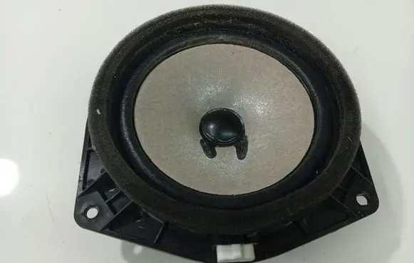 Toyota Corolla Verso AR10 Front door speaker 861600F020