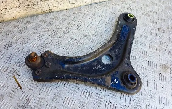 Citroen C4 Cactus Front lower control arm/wishbone 