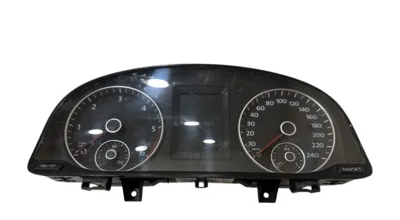 Volkswagen Caddy Speedometer (instrument cluster) 2K0920875L VDD0241508
