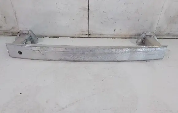 Opel Crossland X Rear bumper support beam 