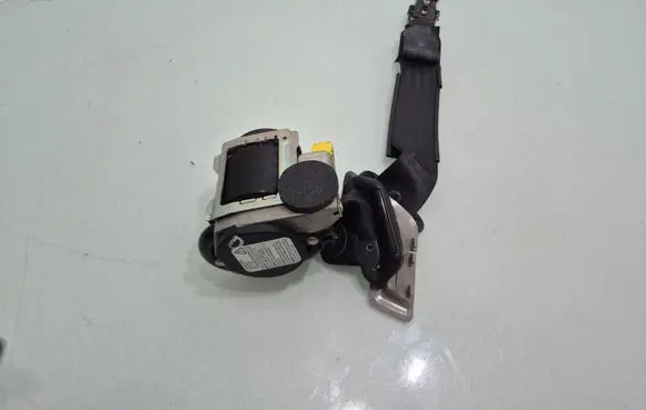Volvo XC90 Rear seatbelt 31267532