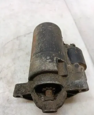 Peugeot 106 Starter motor 0001112023