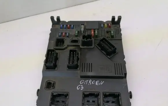 Citroen C3 SAM control unit F0200