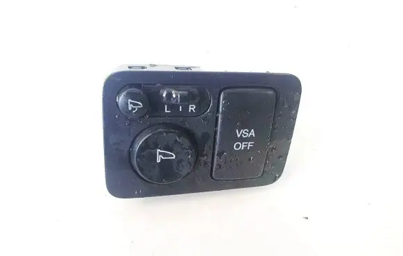 Honda CR-V Wing mirror switch m33212
