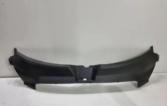 Radiator trim