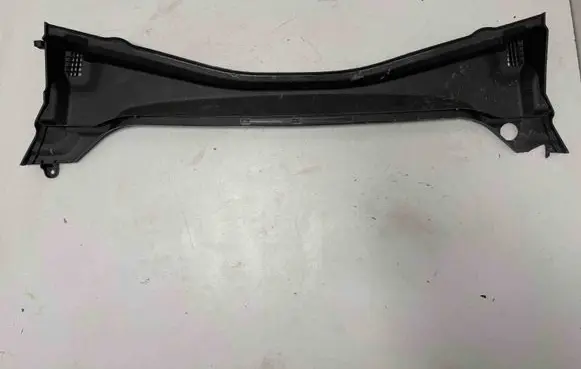 BMW X2 U10 Wiper trim 9624118