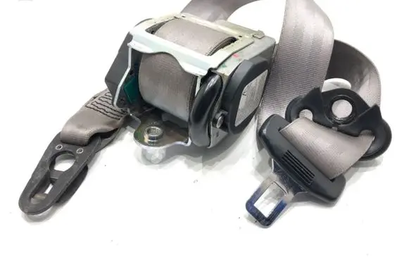 Audi A4 S4 B7 8E 8H Front seatbelt