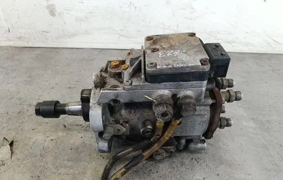 BMW 3 E46 Fuel injection high pressure pump