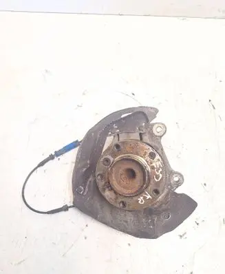 BMW 5 E39 Front wheel hub spindle knuckle