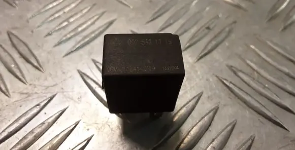 Mercedes-Benz C W203 Other relay 0025421119