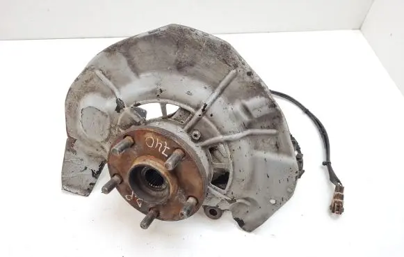 Lexus RX 300 Front wheel hub