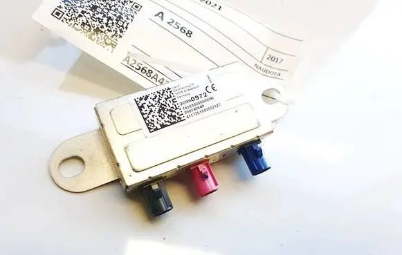 Opel Astra K Antenna control unit 20960972 000140640