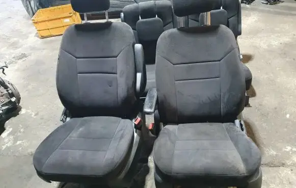 Seat set