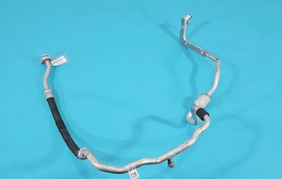 Air conditioning (A/C) pipe/hose