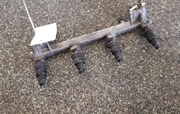 Opel Omega B1 Fuel injectors set 90411552