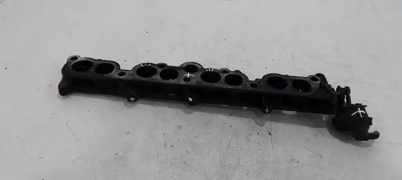 Opel Zafira A Intake manifold 55351529