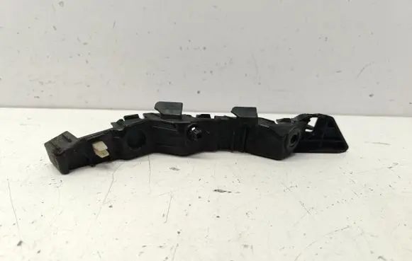 KIA Sportage Front bumper mounting bracket 865133U000