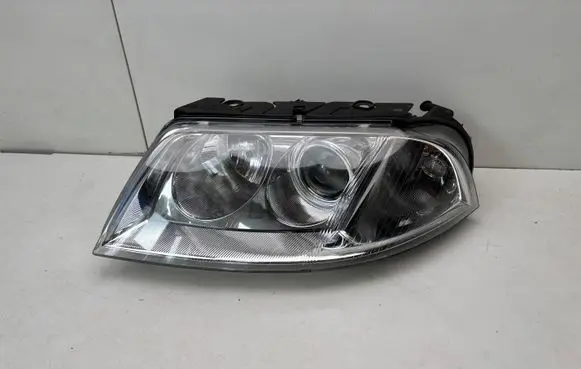 Volkswagen PASSAT B5.5 Headlight/headlamp 206244