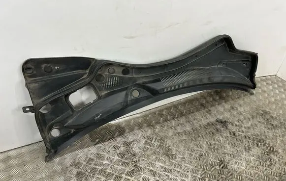 Maserati Ghibli Wiper trim 670010468 670010466