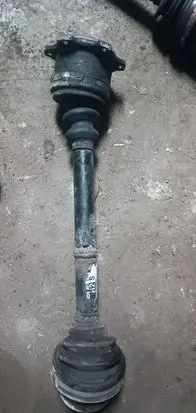 Audi A8 S8 D2 4D Front driveshaft 4D0407272S