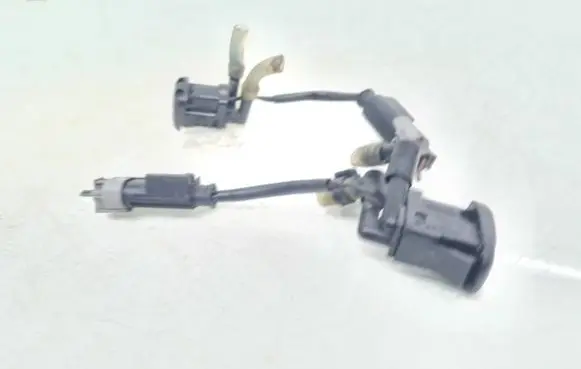 BMW 5 E39 Windshield washer spray nozzle 61668361042 8361042