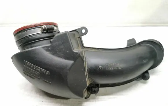 Intake resonator
