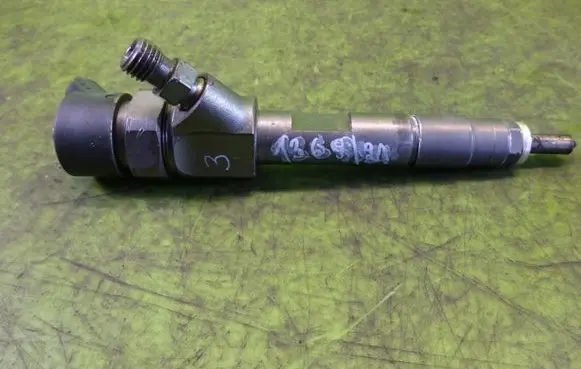 Renault Espace - Grand espace IV Fuel injector 0445110110B